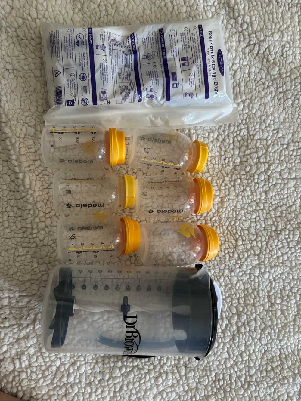 Medela Breast Milk Storage Bottles with Dr. Brown’s milk collection